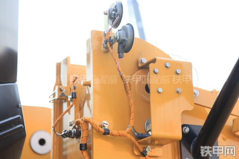 卡特彼勒980H装载机局部