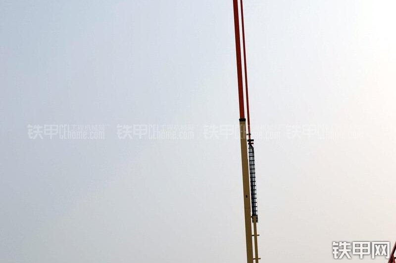 捷尔杰800AJ高空作业机械整机外观