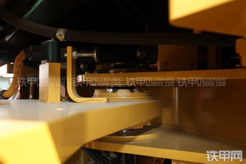 卡特彼勒980H装载机局部