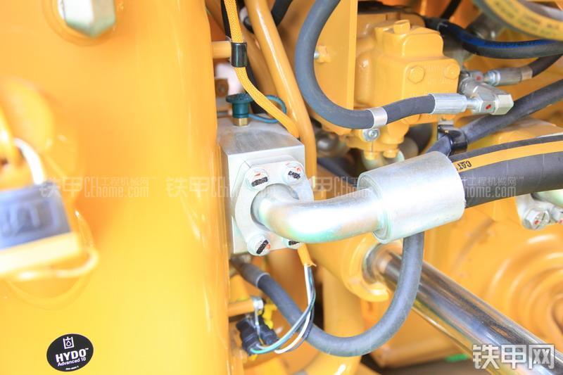 卡特彼勒980H装载机局部