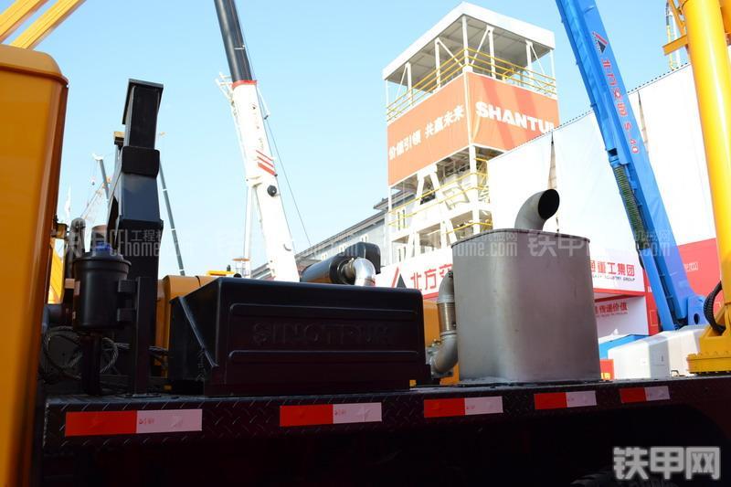 北方交通QY50U-豪岳起重机整机外观