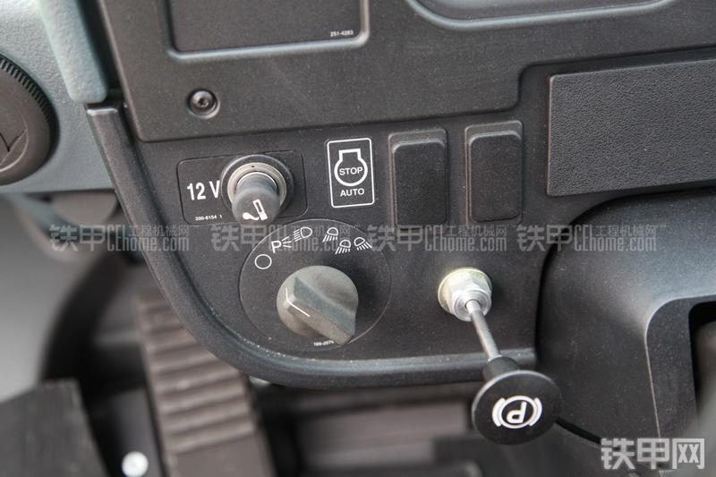 卡特彼勒980H装载机局部