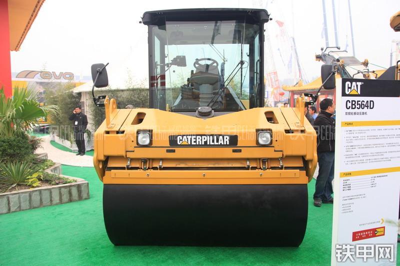 卡特彼勒CB564D压路机整机外观