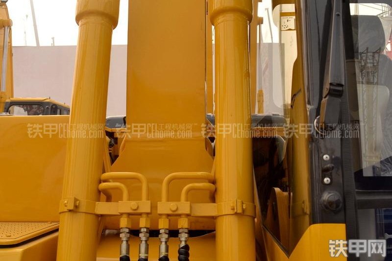 中联重科ZE150挖掘机局部