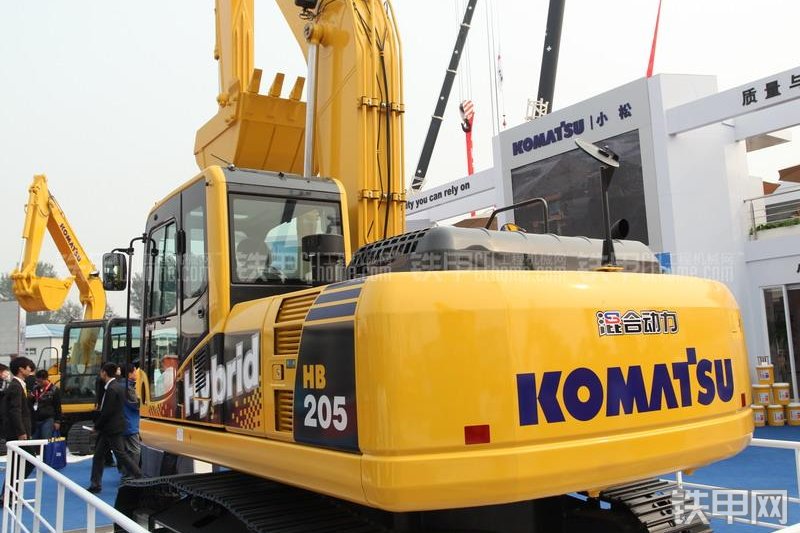 小松HB205-1挖掘机整机外观