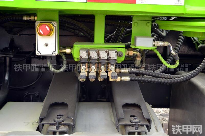 鸿得利HDL5381THB泵车整机外观