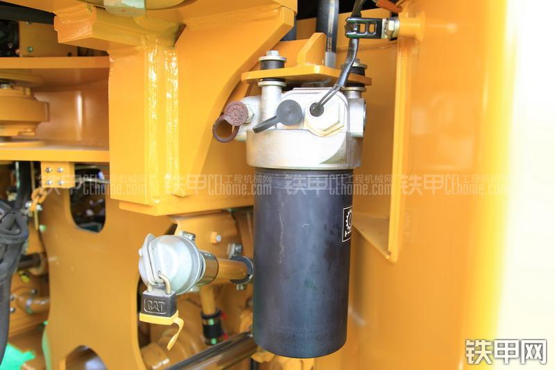 卡特彼勒980H装载机局部