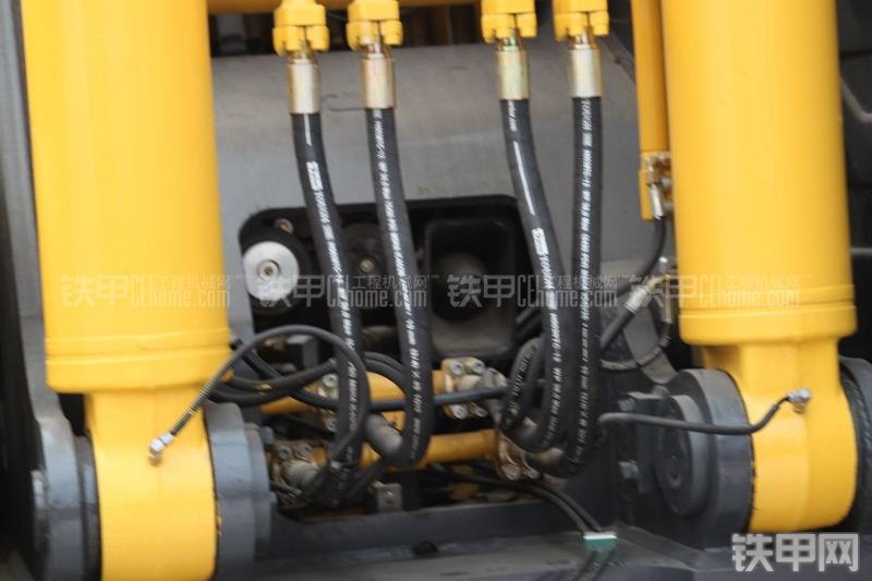 玉柴YC360DLC拆除机加长臂拆除臂局部