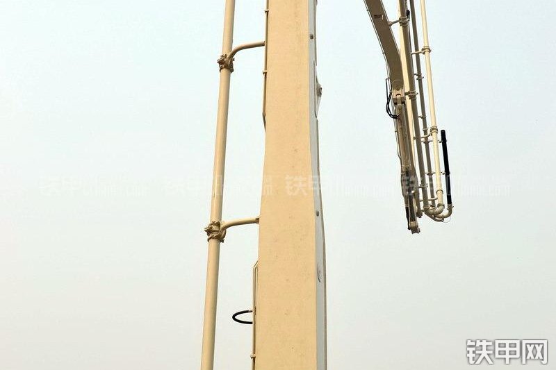 鸿得利HDL5381THB泵车整机外观