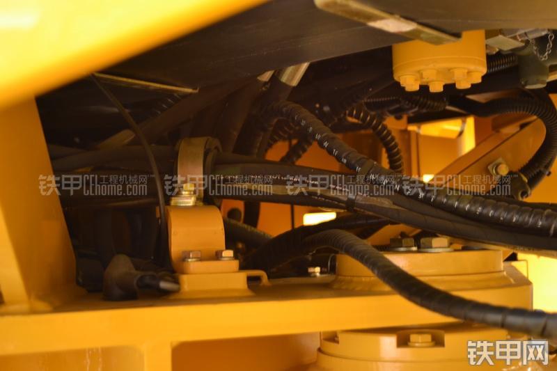 柳工CLG842IV装载机局部