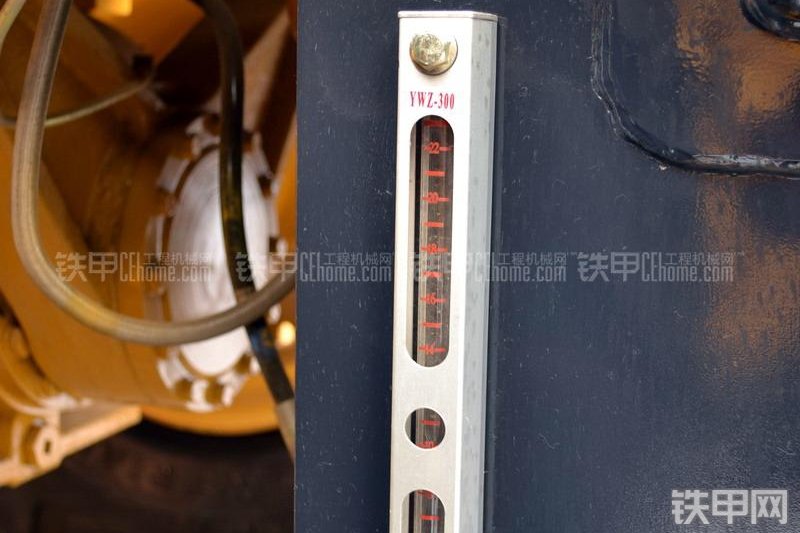 山工SEM658C装载机整机外观