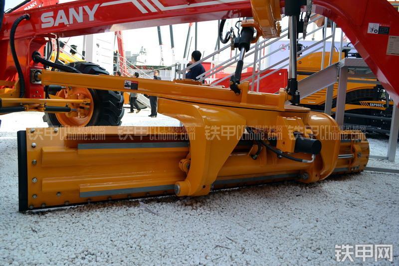 三一重工SHG190全液压平地机整机外观