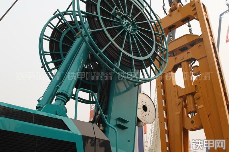 山河智能SWHG42连续墙抓斗整机外观