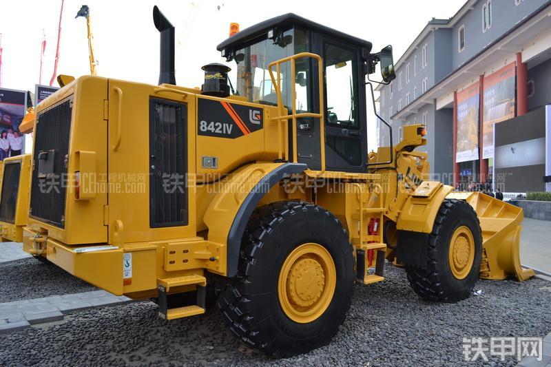 柳工CLG842IV装载机整机外观