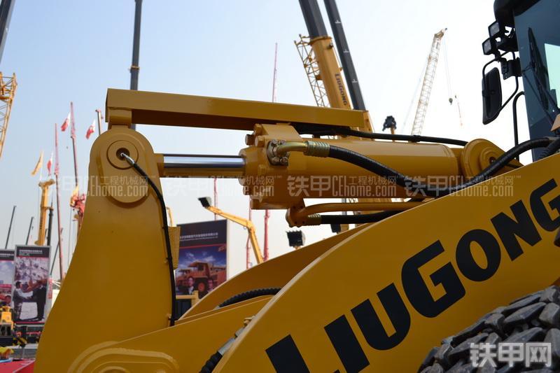 柳工856IV装载机局部