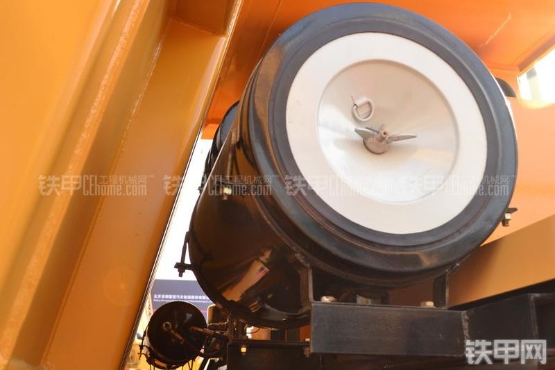 首钢重汽SGA3722非公路自卸车整机外观