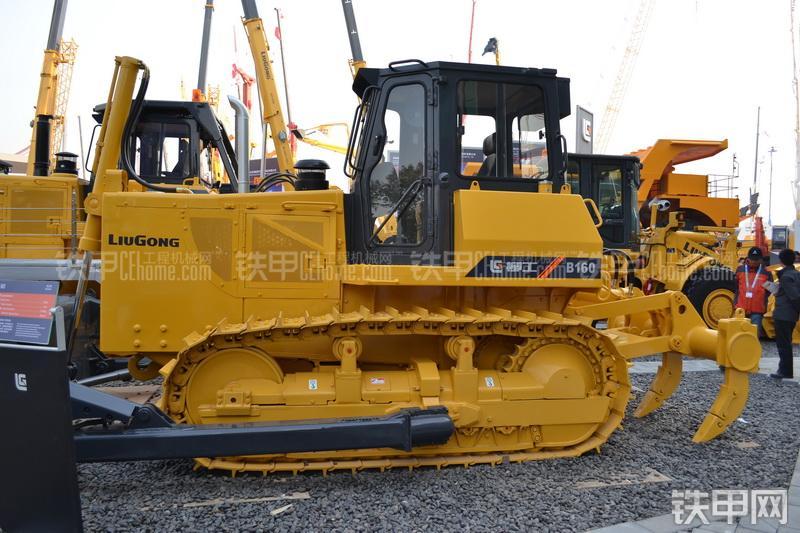 柳工B160推土机整机外观