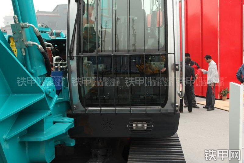 山河智能SWDM04多功能旋挖钻整机外观