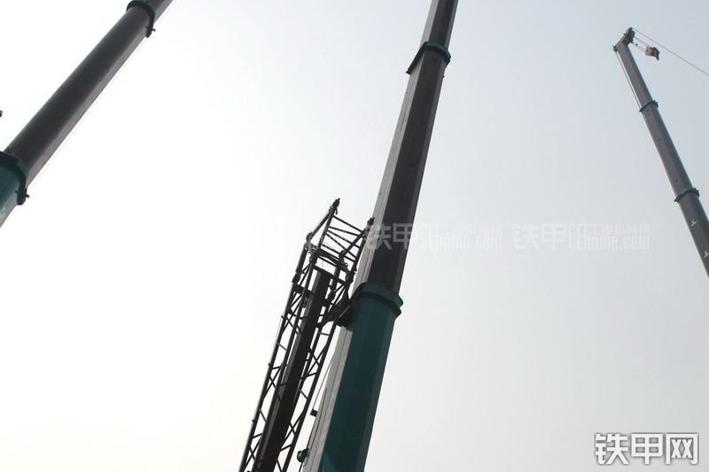 山河智能SWTC50伸缩臂起重机局部