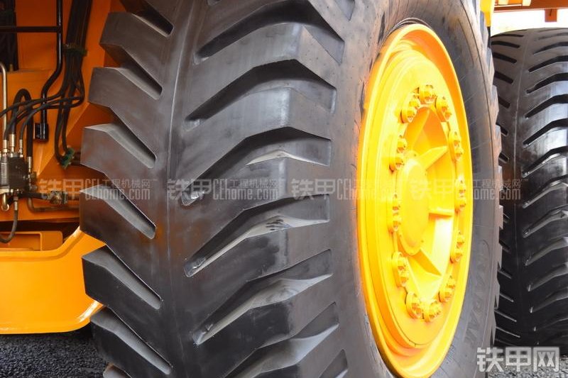 首钢重汽SGE190AC非公路自卸车整机外观