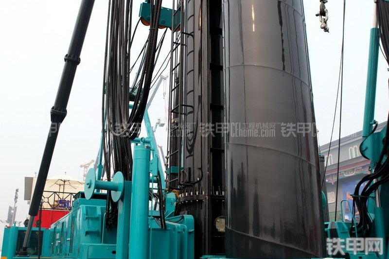 山河智能SWSD3618套管式长螺旋钻机整机外观