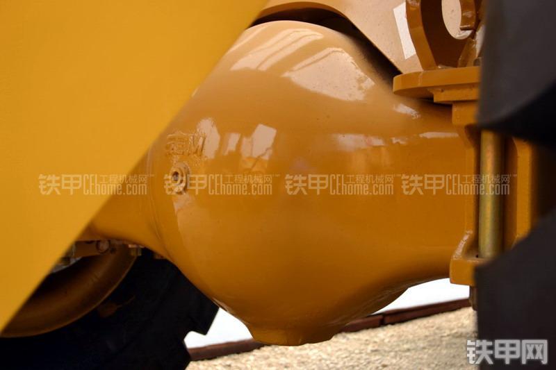 山工SEM660B装载机整机外观