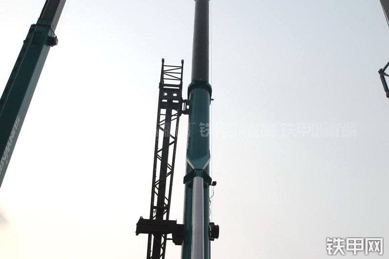 山河智能SWRT55起重机整机外观