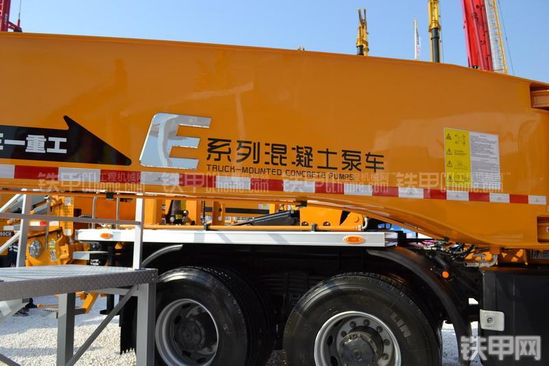 三一重工SY5310THB40B 48E(奔驰)泵车整机外观