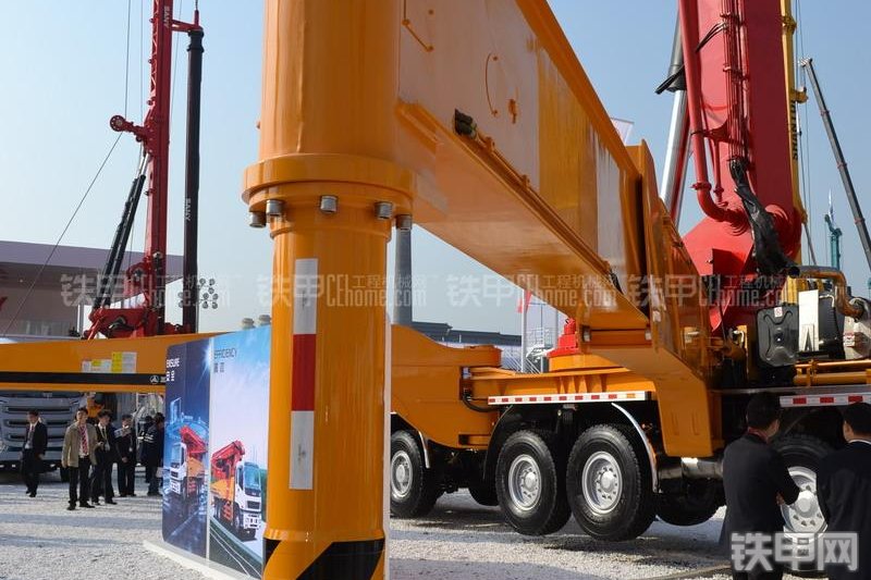 三一重工SY51100THB 86泵车整机外观