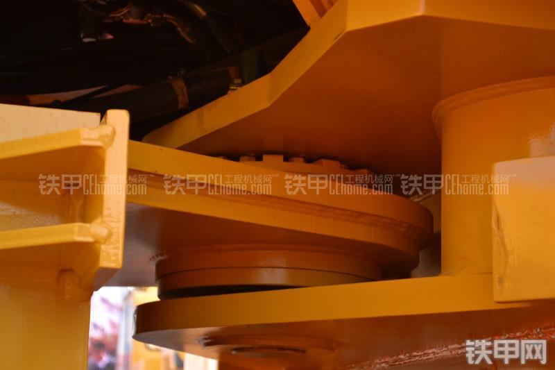 柳工CLG899III装载机局部