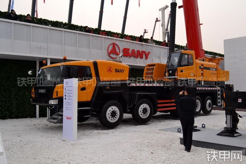 三一重工STC1000C起重机整机外观