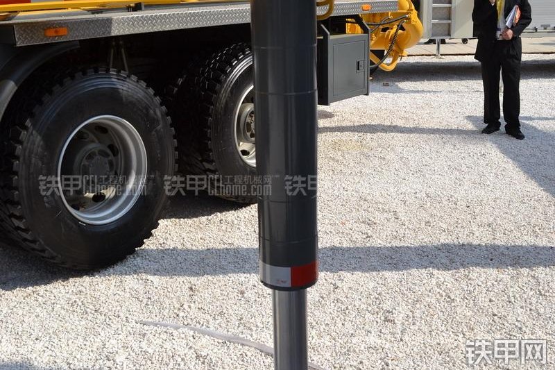 山推HJC5300THB-37沃尔沃泵车整机外观