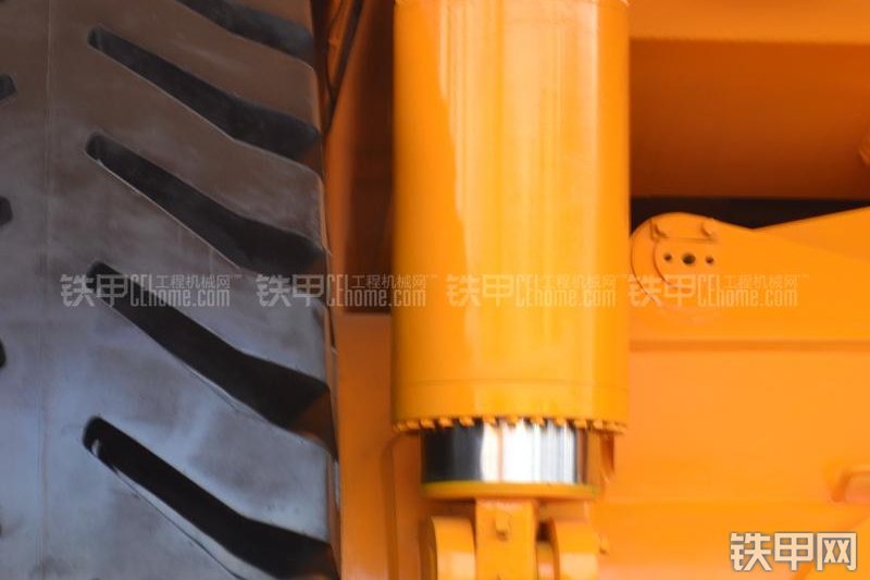 首钢重汽SGE190AC非公路自卸车整机外观