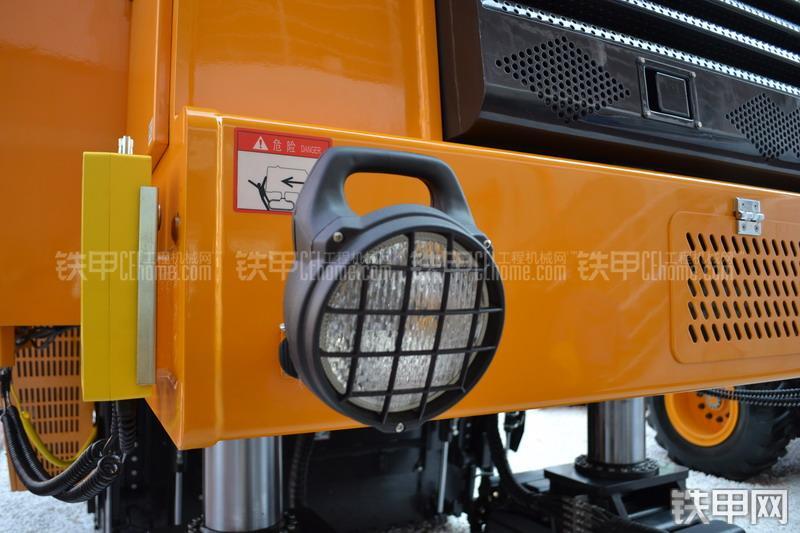 三一重工SM2000C铣刨机整机外观