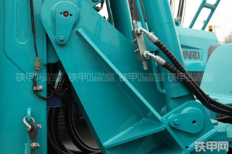 山河智能SWDM04多功能旋挖钻整机外观