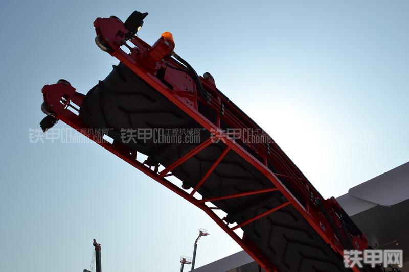 三一重工SM2000C铣刨机整机外观