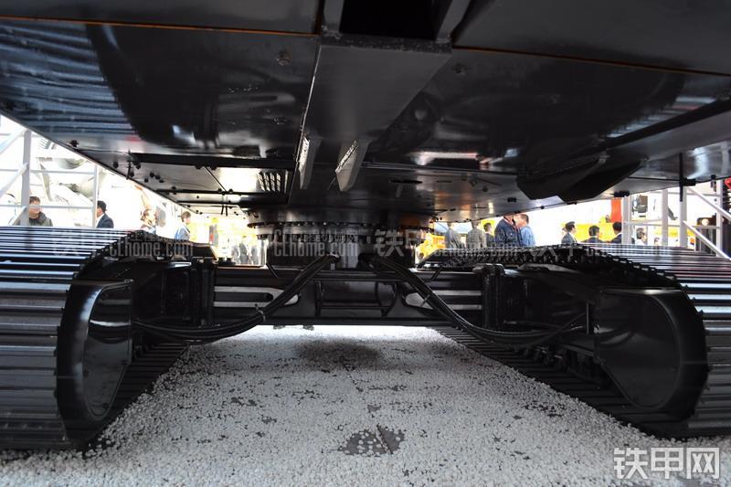 三一重工SR280RII（卡特底盘）旋挖钻局部