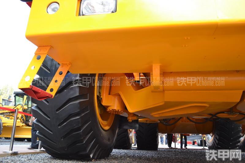 首钢重汽SGE190AC非公路自卸车整机外观