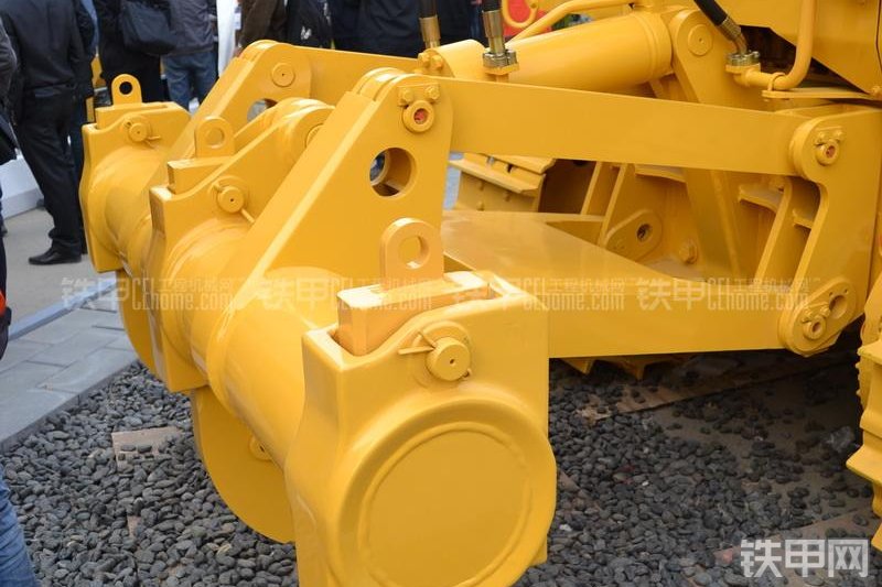 柳工B160推土机局部