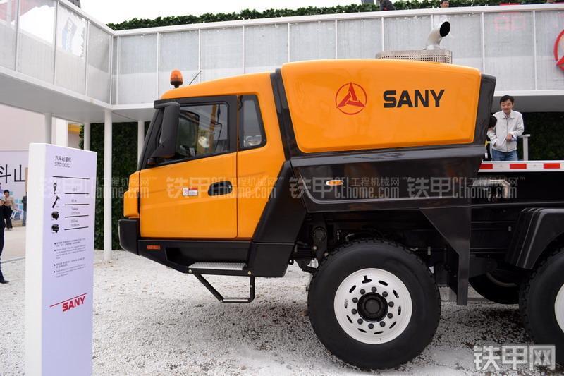 三一重工STC1000C起重机整机外观