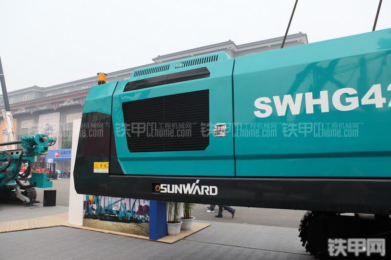 山河智能SWHG42连续墙抓斗整机外观