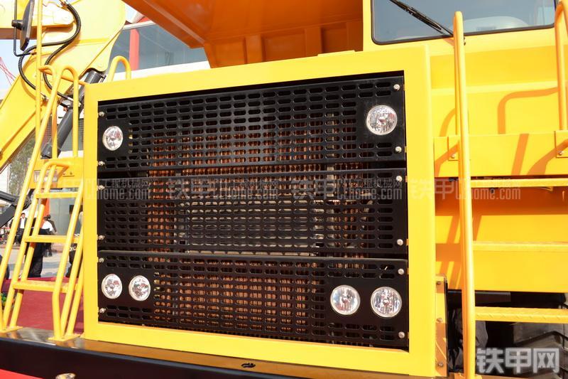 首钢重汽SGA3722非公路自卸车整机外观