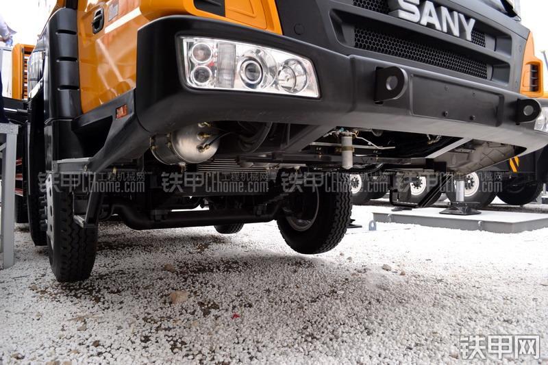 三一重工STC1000C起重机整机外观