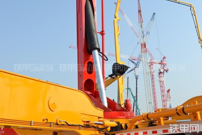 三一重工SY51100THB 86泵车整机外观