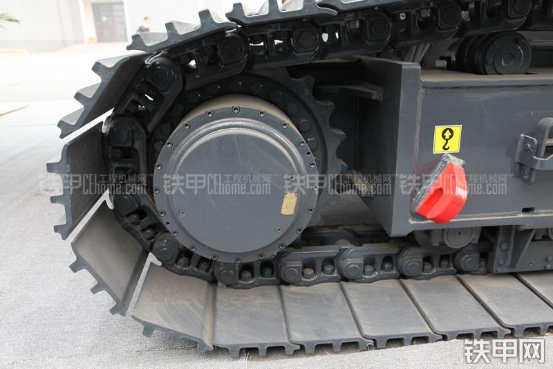 山河智能SWHG42连续墙抓斗整机外观