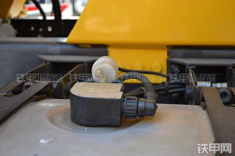 山推HJC5300THB-37沃尔沃泵车整机外观