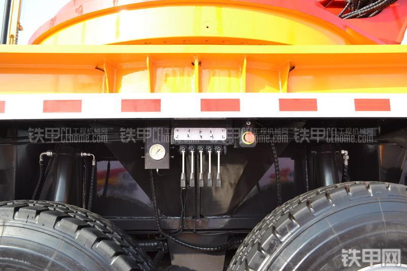 三一重工SY51100THB 86泵车整机外观
