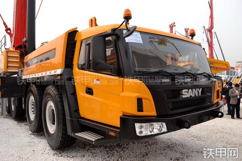 三一重工SAC3500起重机整机外观