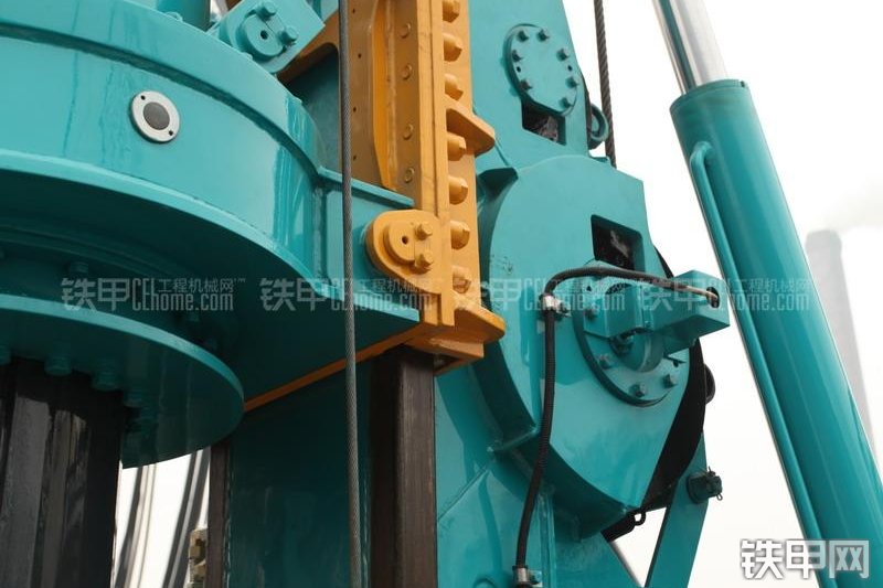 山河智能SWDM04多功能旋挖钻整机外观