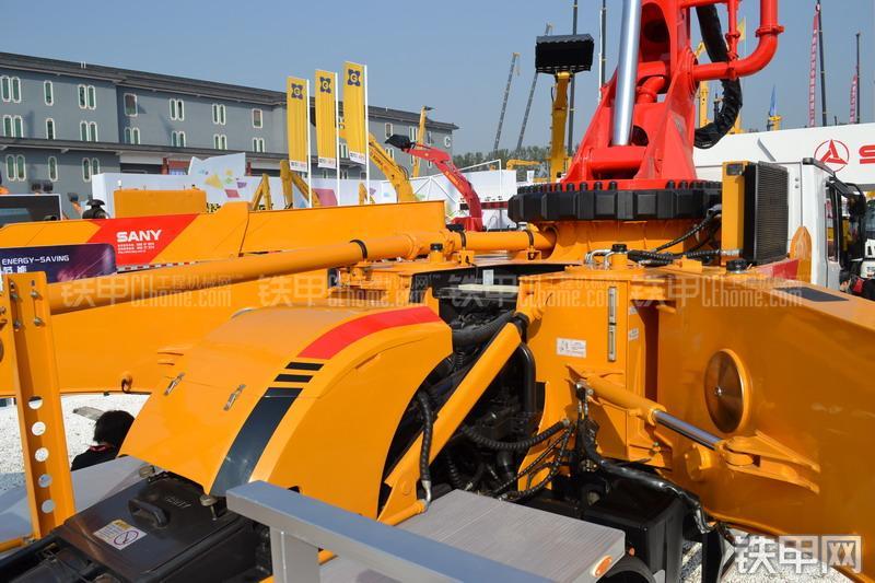 三一重工SY5310THB40B 48E(奔驰)泵车整机外观